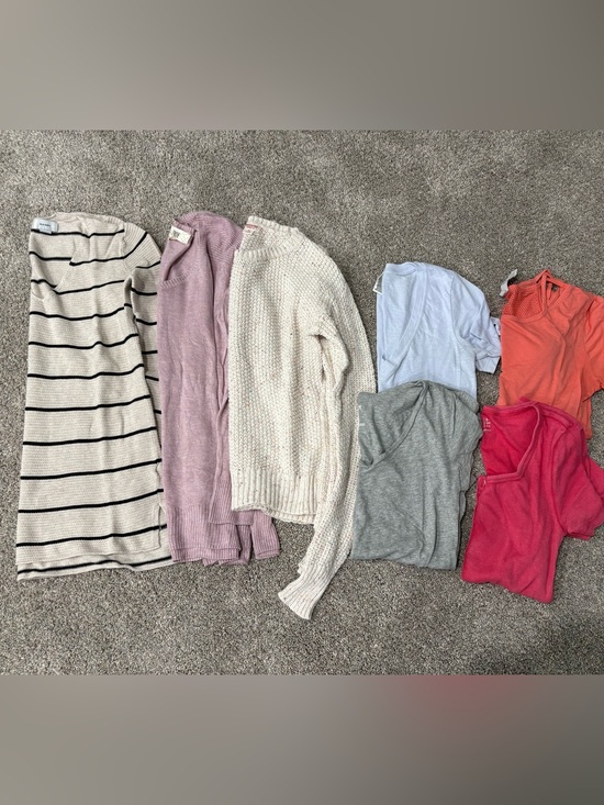 Sweaters - Lot of Women's XS/S Tops